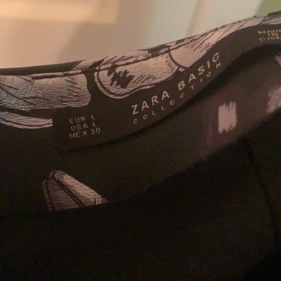 100% polyurethane ruffled mini skirt - Picture 5 of 6